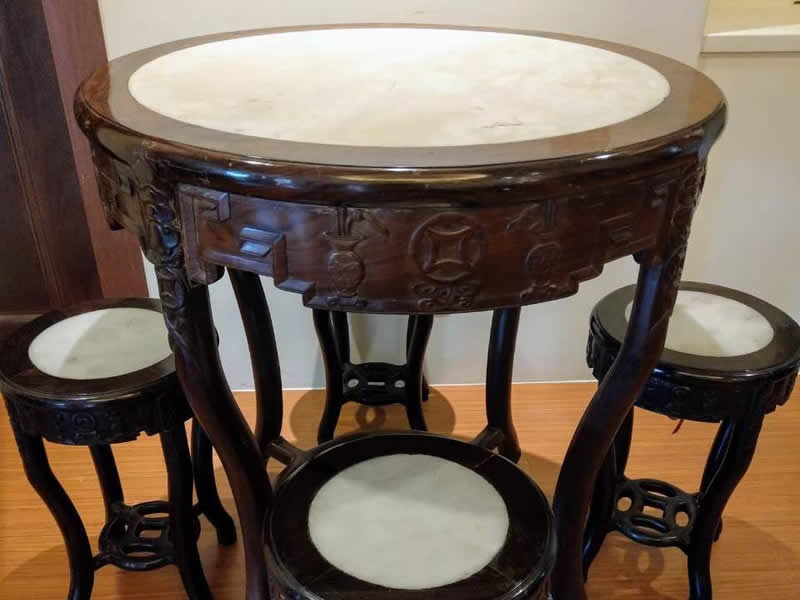 收購古董家具