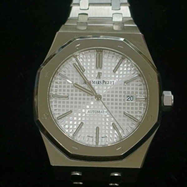 收購愛彼 Audemars Piguet