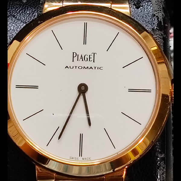 收購伯爵 Piaget